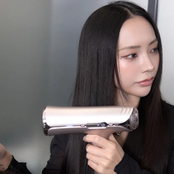 プロが認めるドライヤー momo hair designer