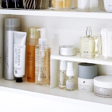 トレー・ラック